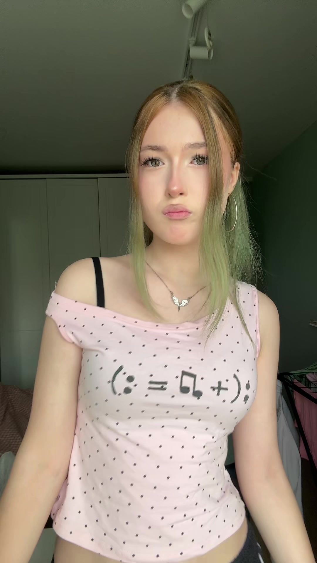 @тгк:тисака спит