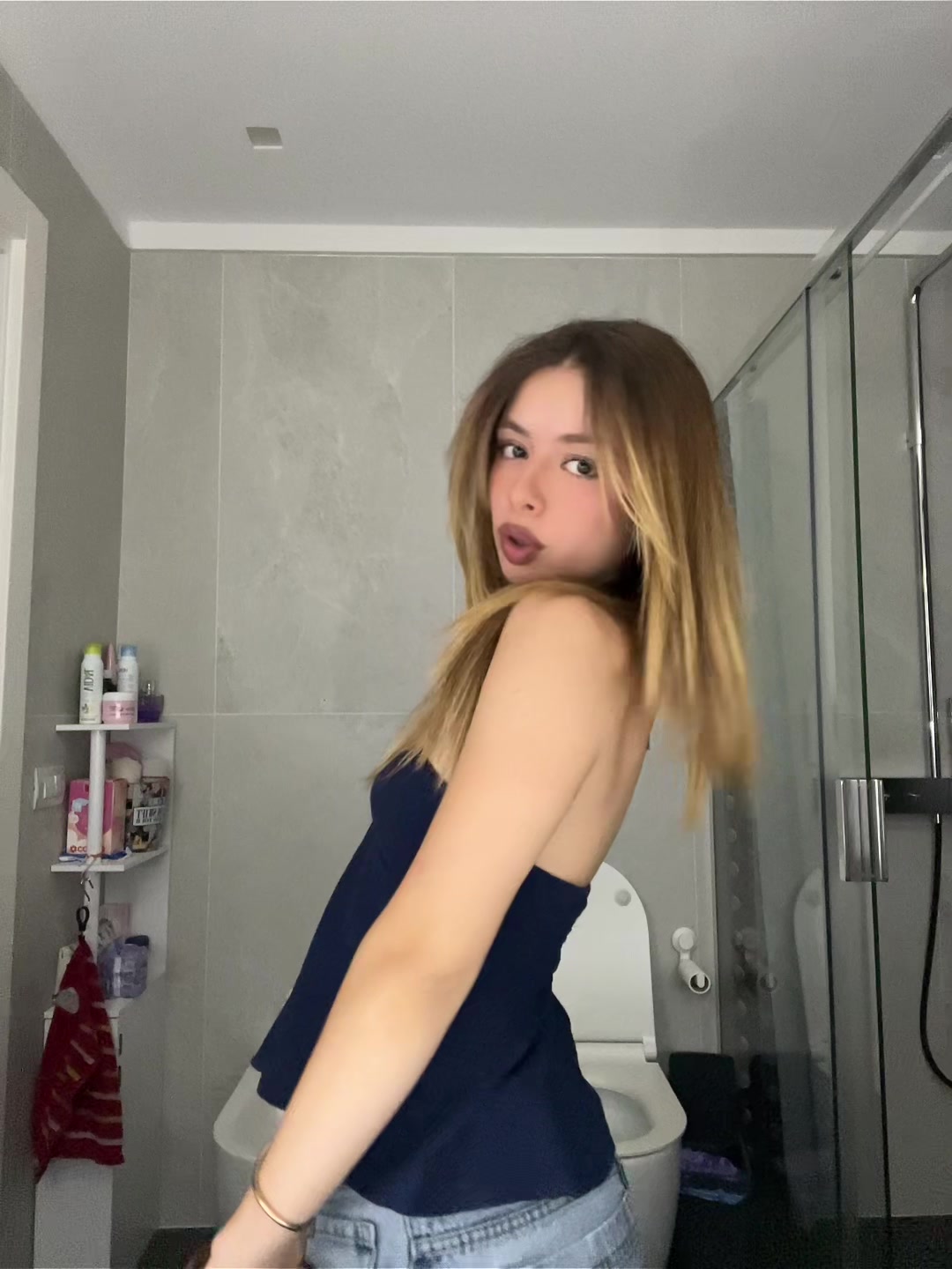 @alè