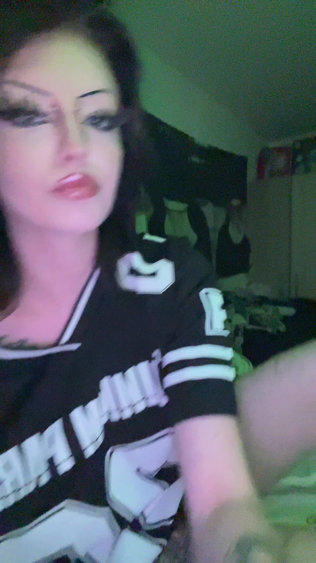 @Ellie_xox