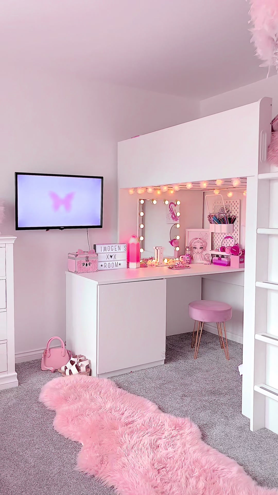 @PerfectPinkHousebyKristina