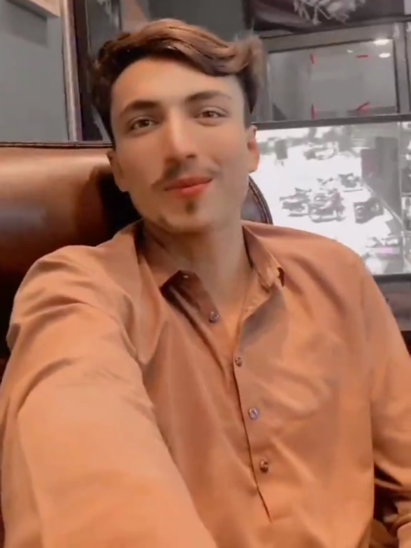 @کمانڈو پٹھان 🦁
