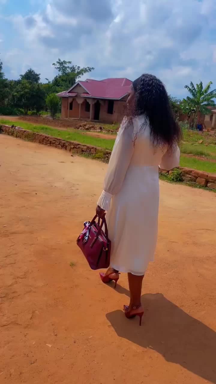 @mukuna.cynthia