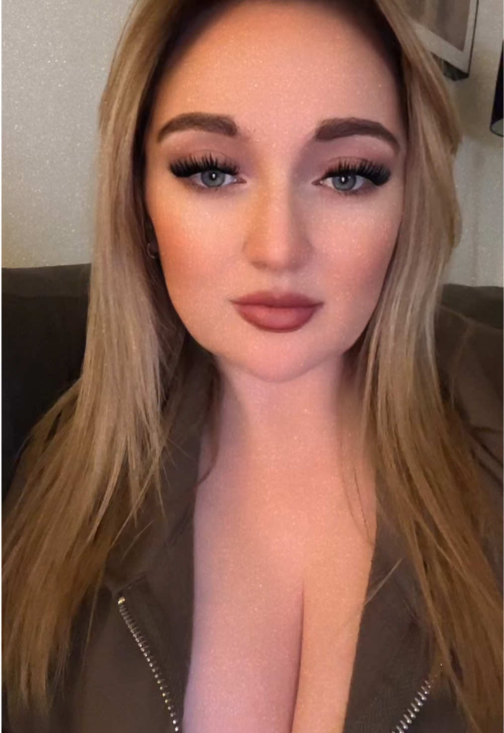 @JustBecca🎀🩷