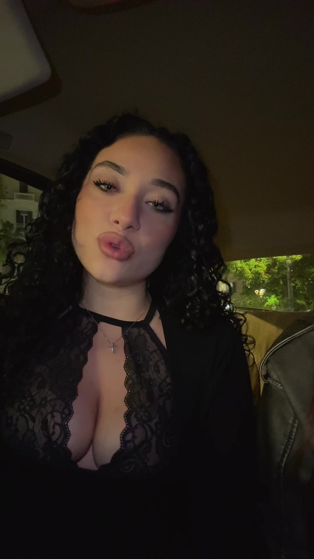 @lauracozzolino
