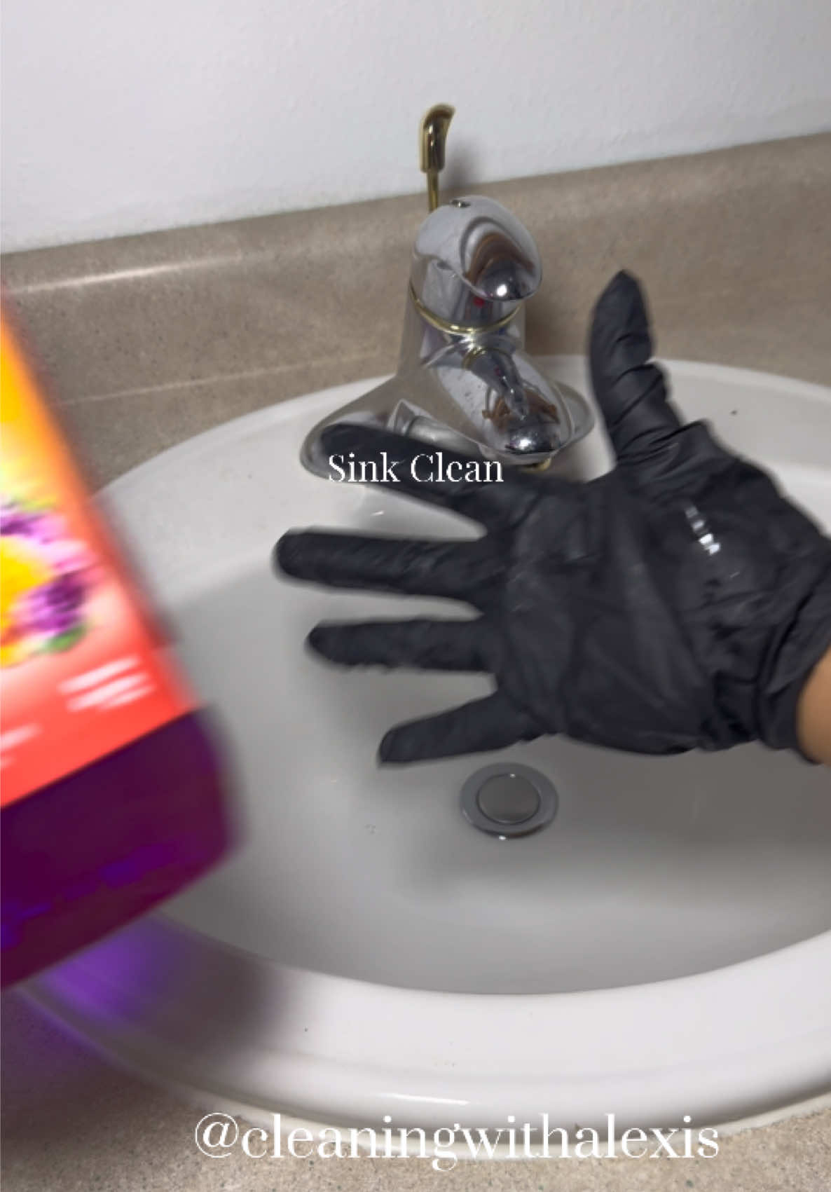 @AlexisCleanASMR
