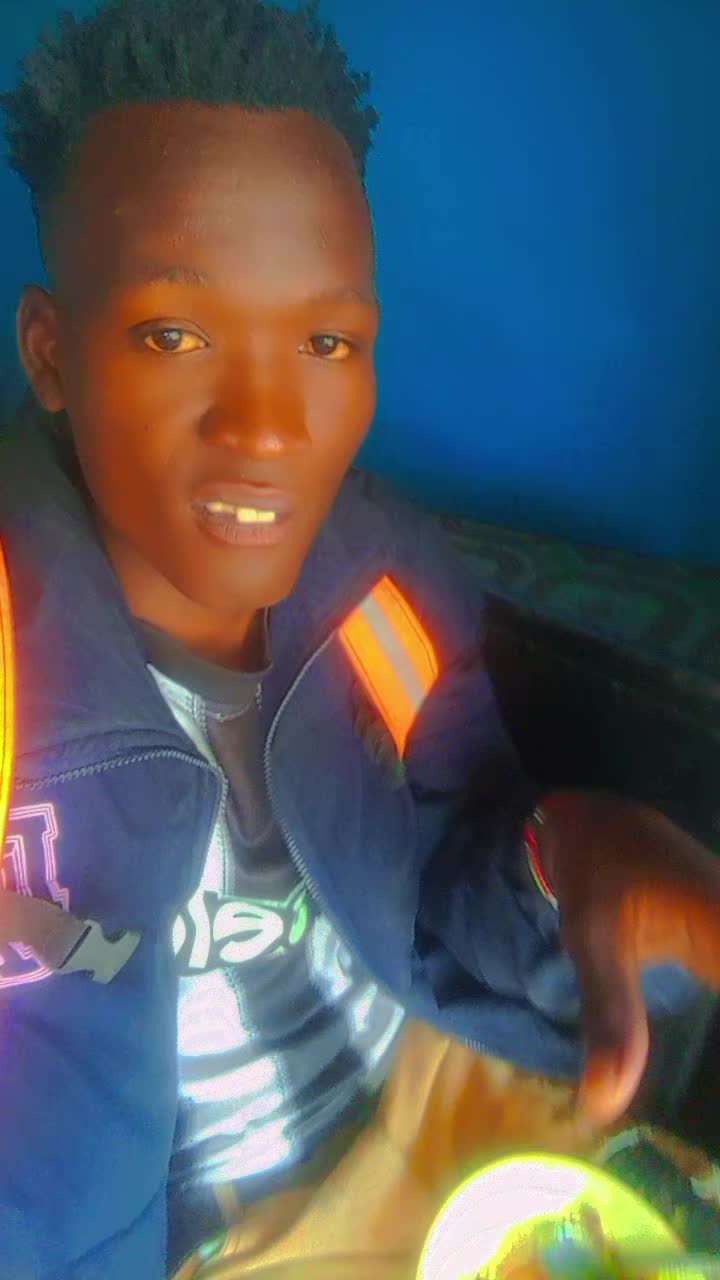 @call me ๐ Kenyash ๐๏ธ