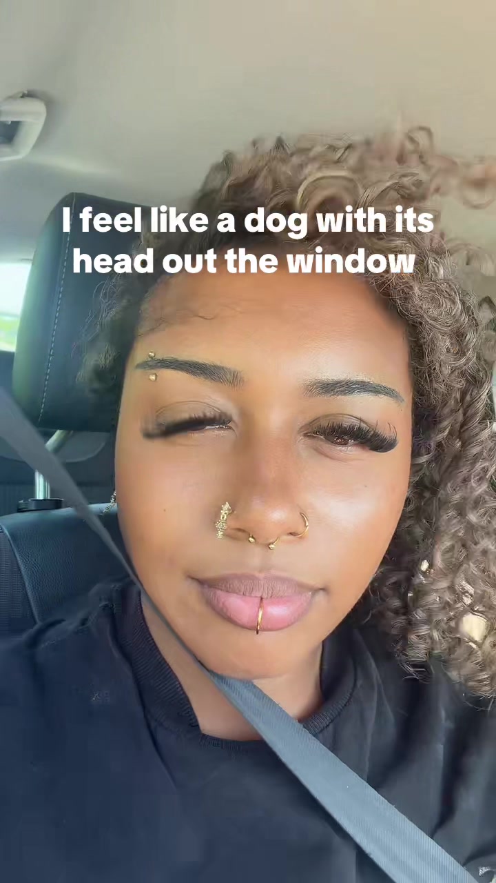 @nicole