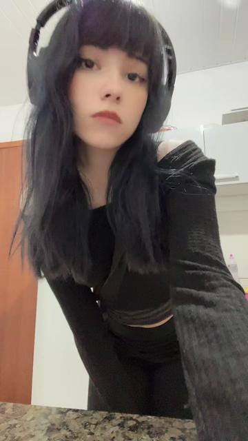 @Lo