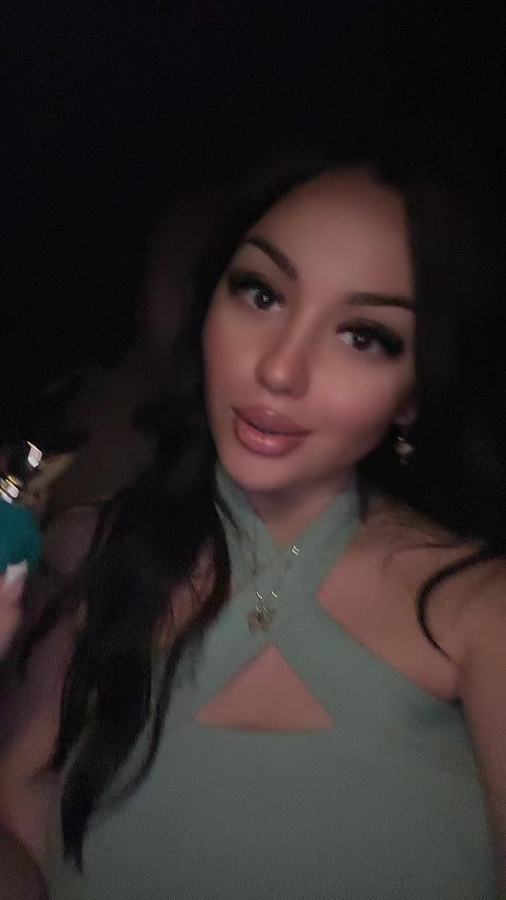 @ᴠᴀɴᴇꜱꜱᴀ