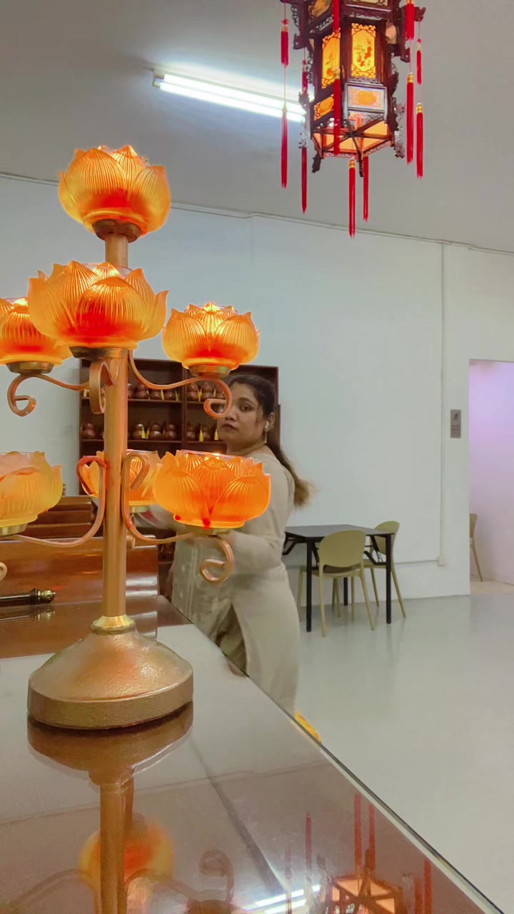@হাসির 💋 রানি
