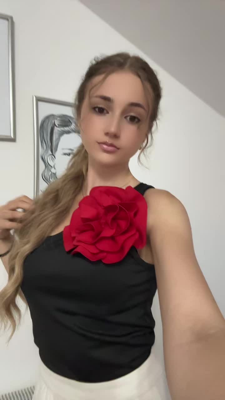 @AnamariaB.