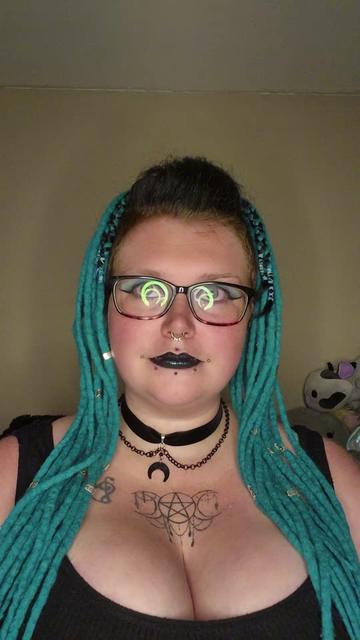 @🌗Author Ginger Moonwitch🌓