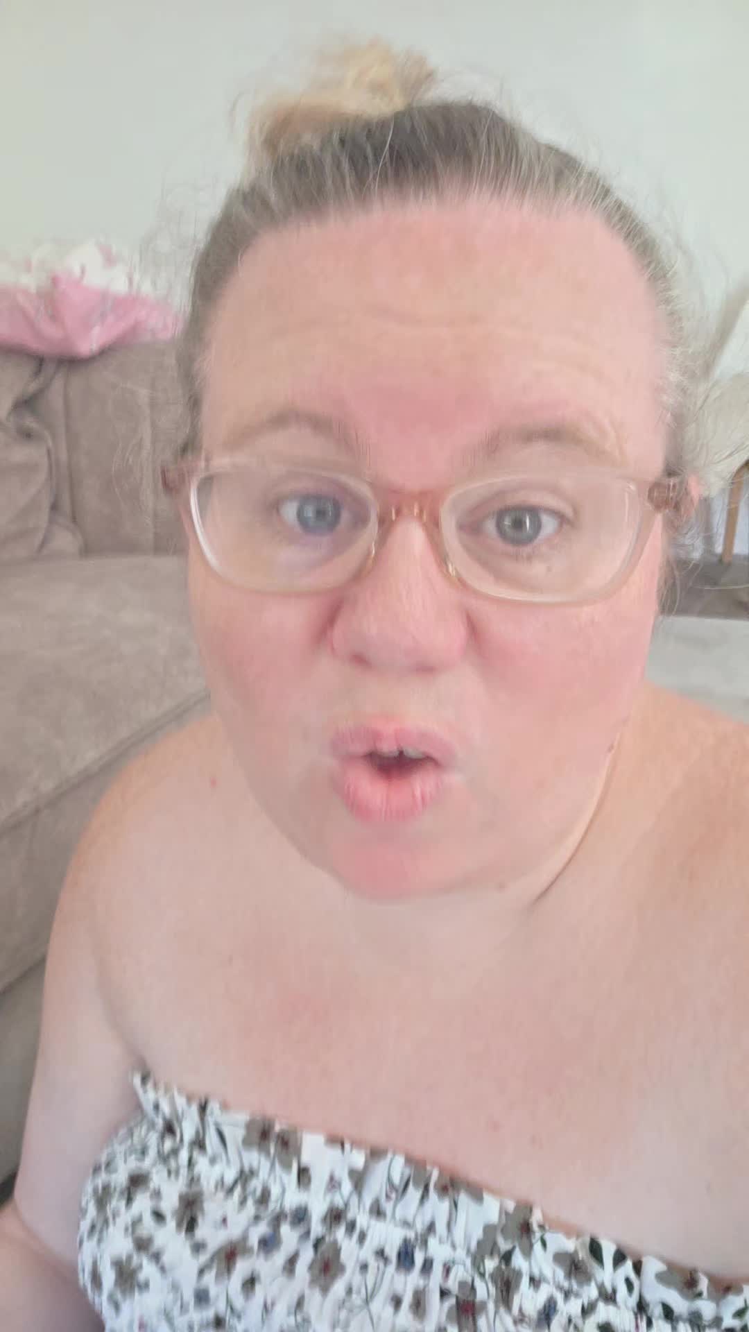 @MarriedWithMeltdowns