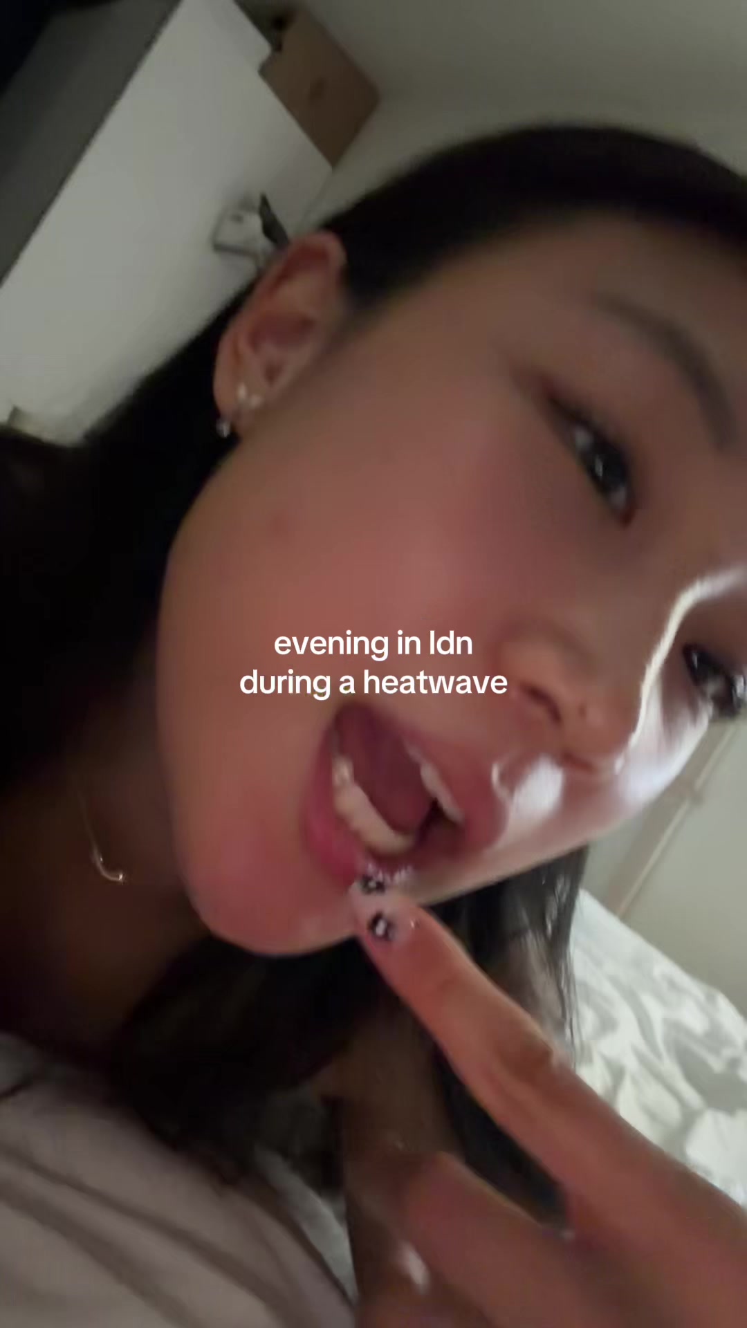 @anni