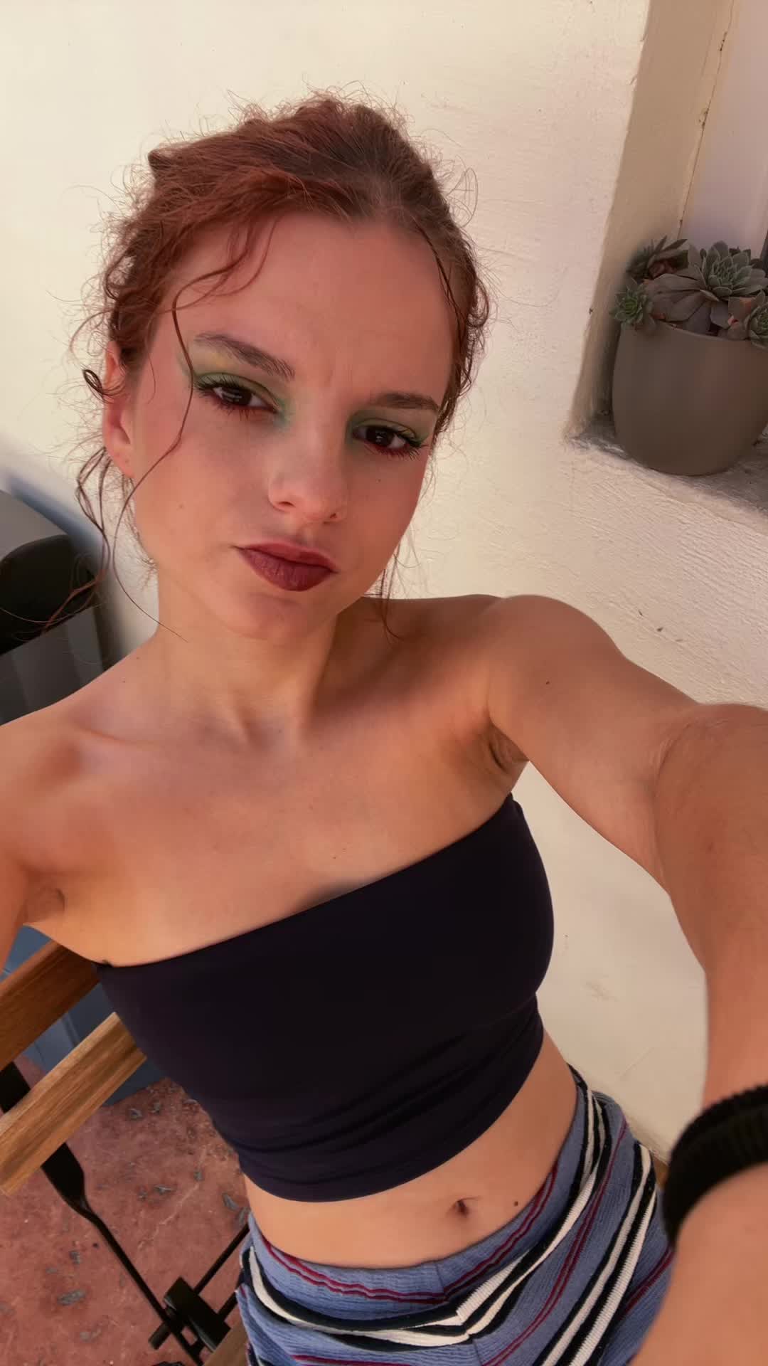 @n o r a
