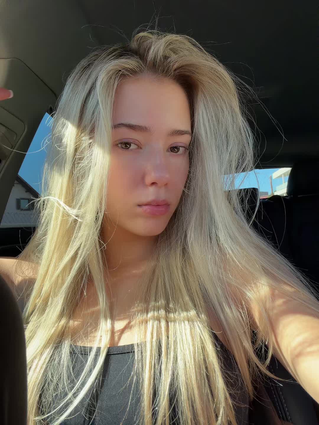 @𝒮