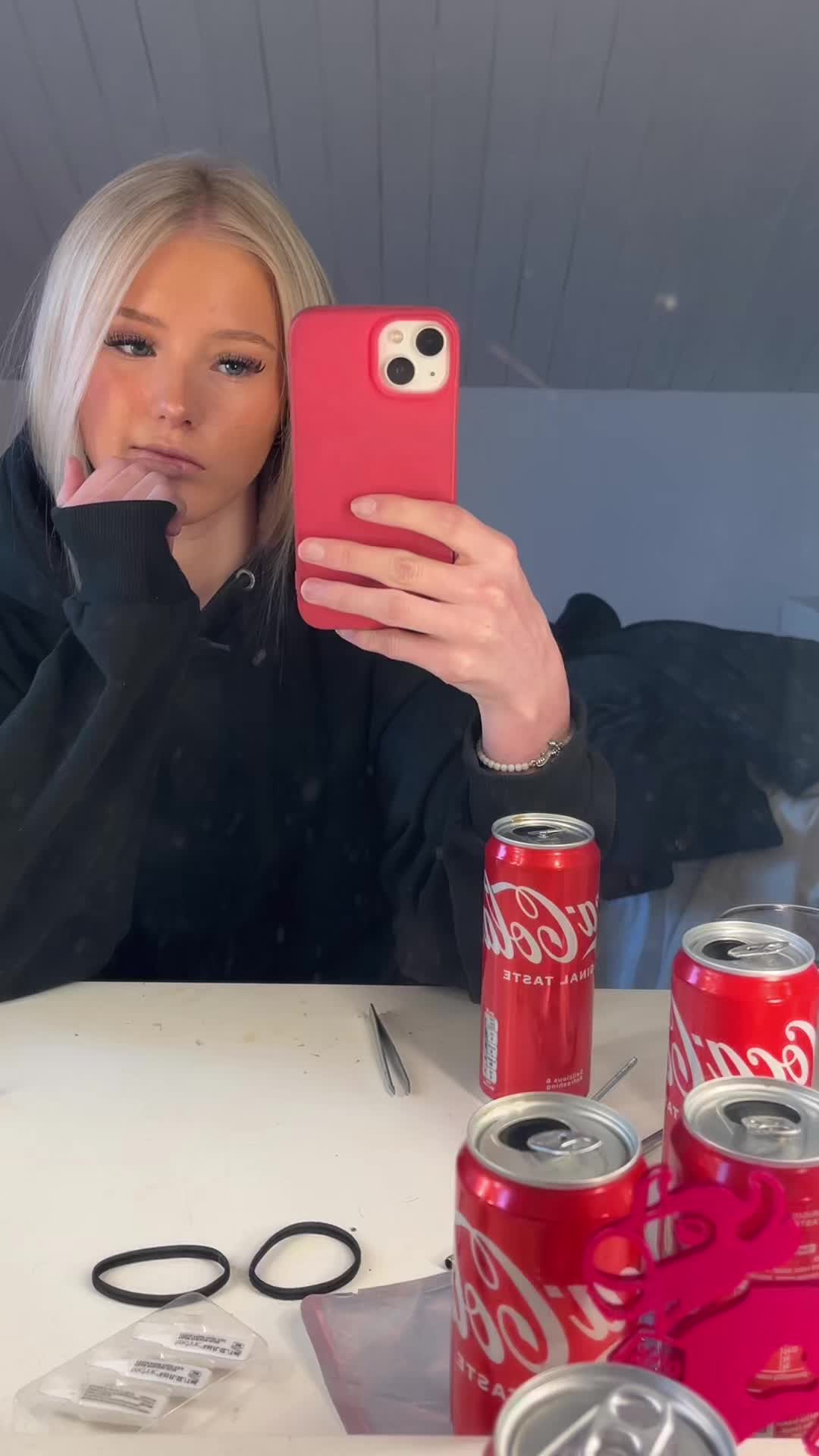 @𝒯𝒽𝒾𝓁𝒾𝒶♡︎