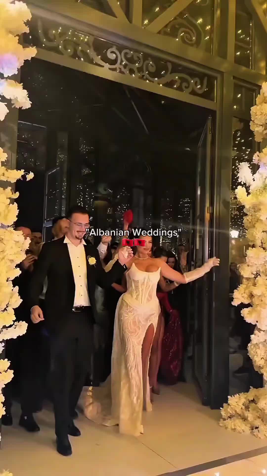 @𝓔🇦🇱