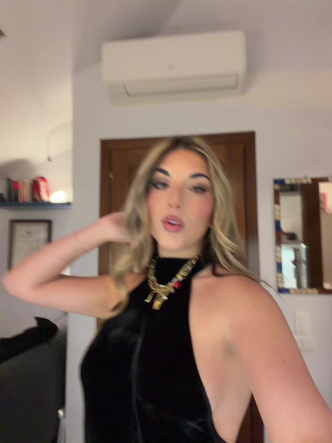 @lalli😽