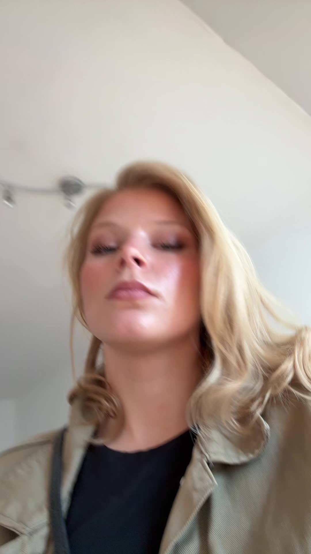 @Enya