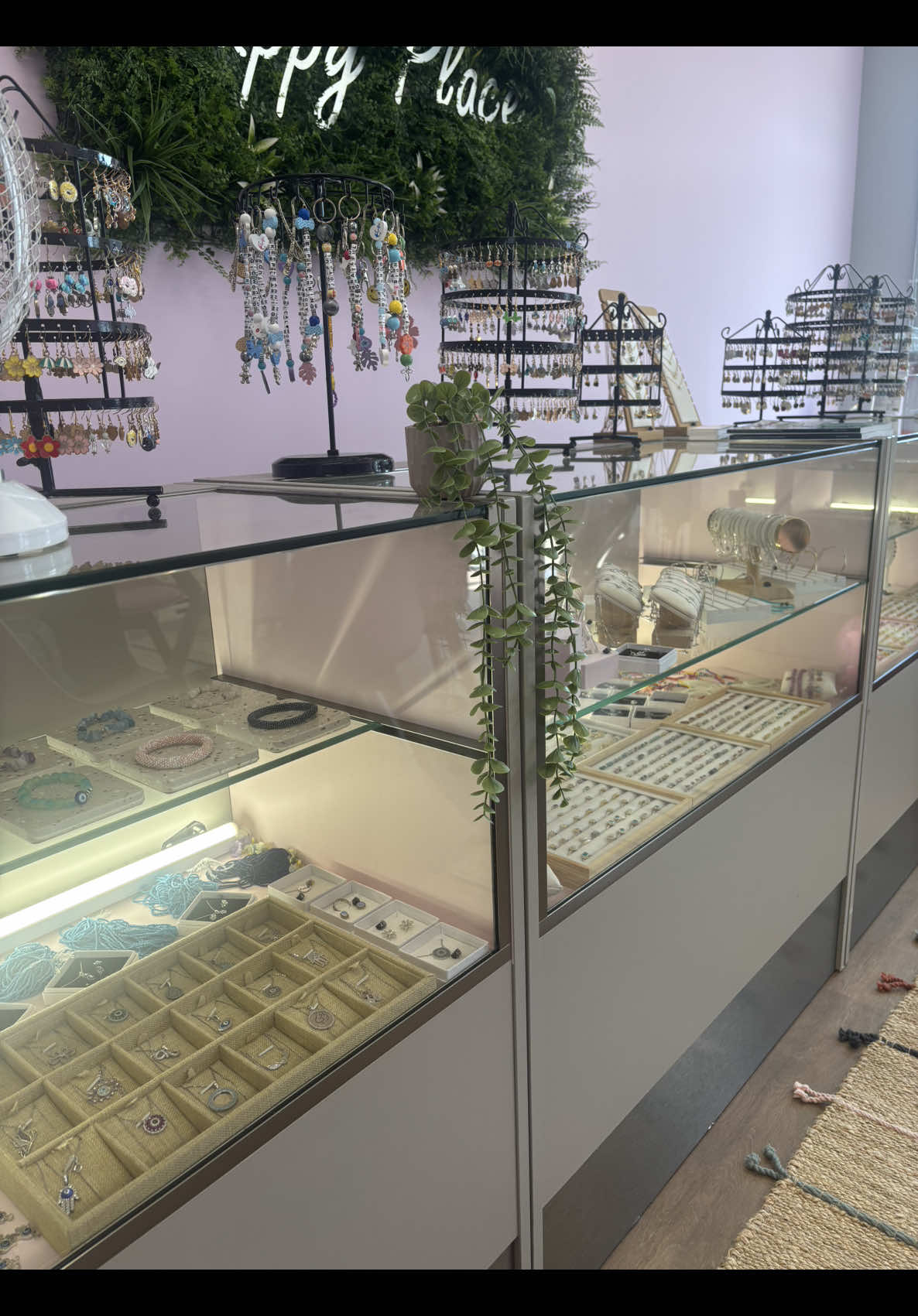 @Sarasbeads & Jewellery London