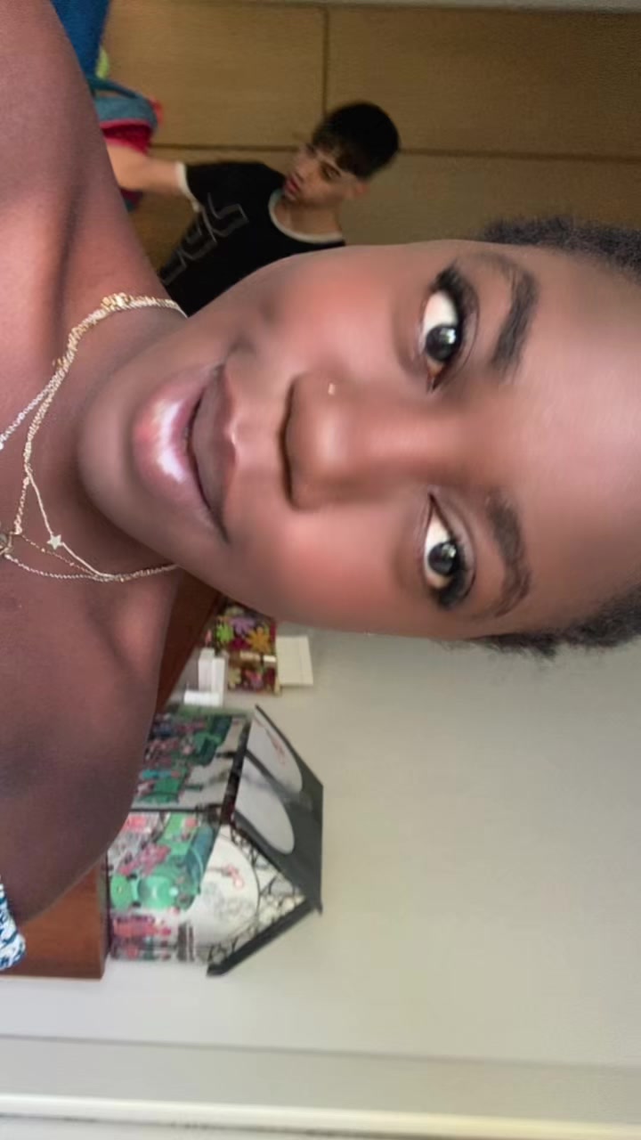 @_blaackbarbiee_
