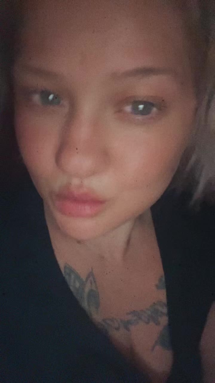 @Nikol Frechov&aacute;