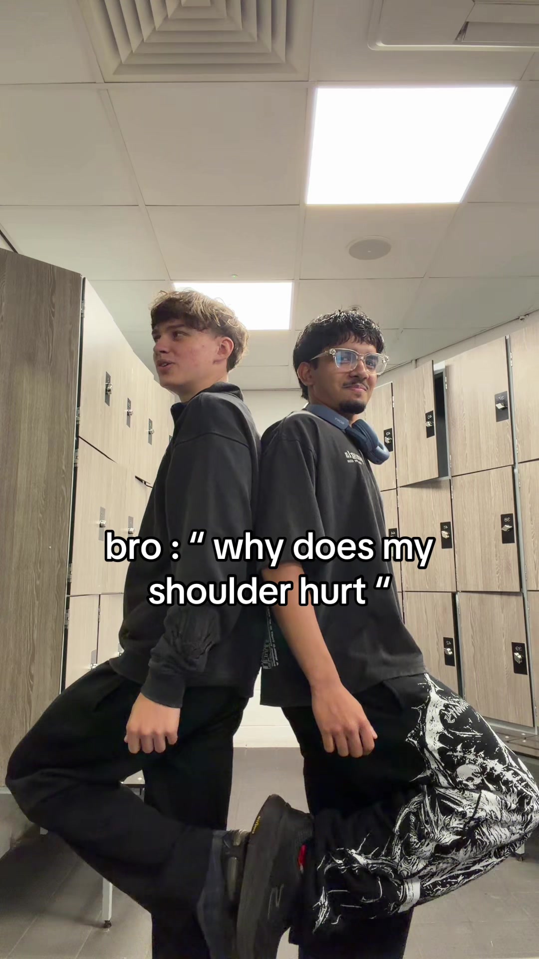 @adih