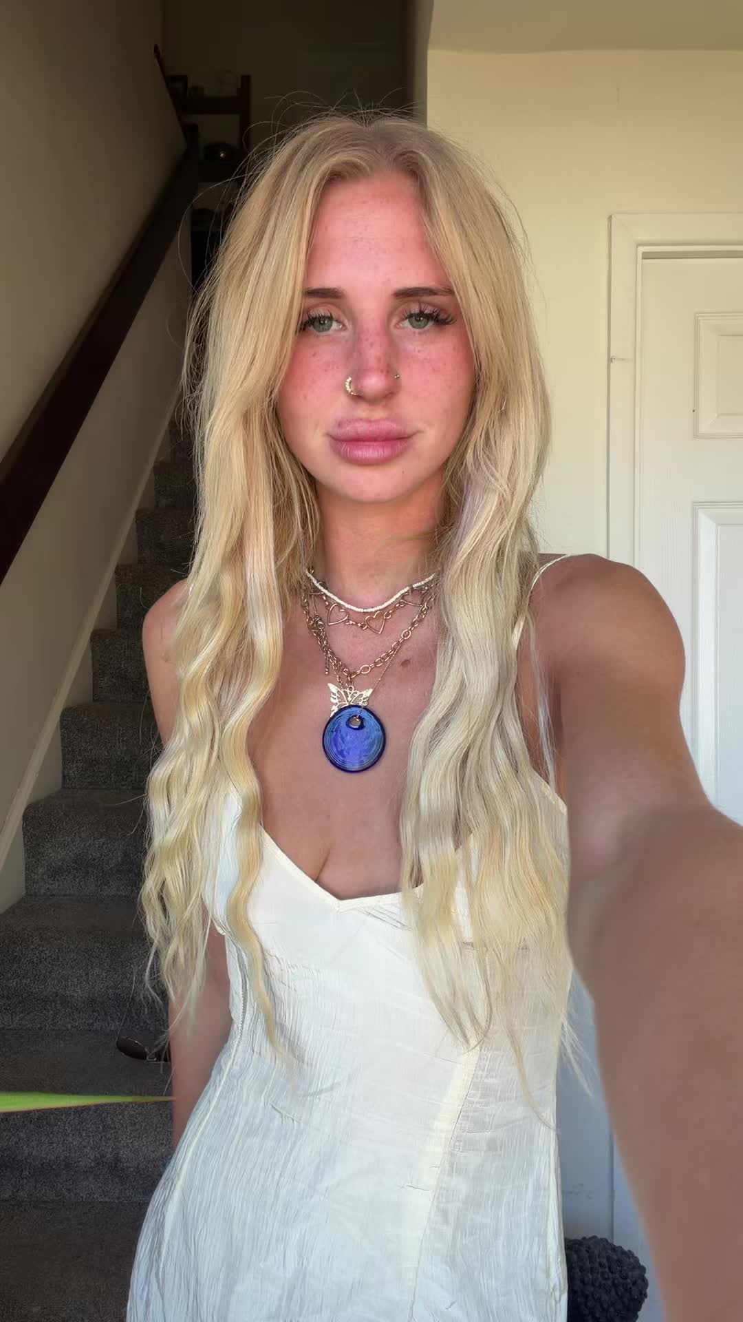 @Amslouxox