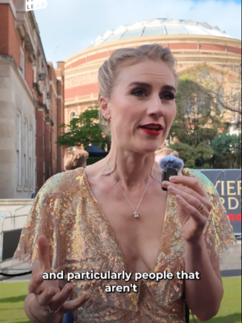 @The Female Lead
