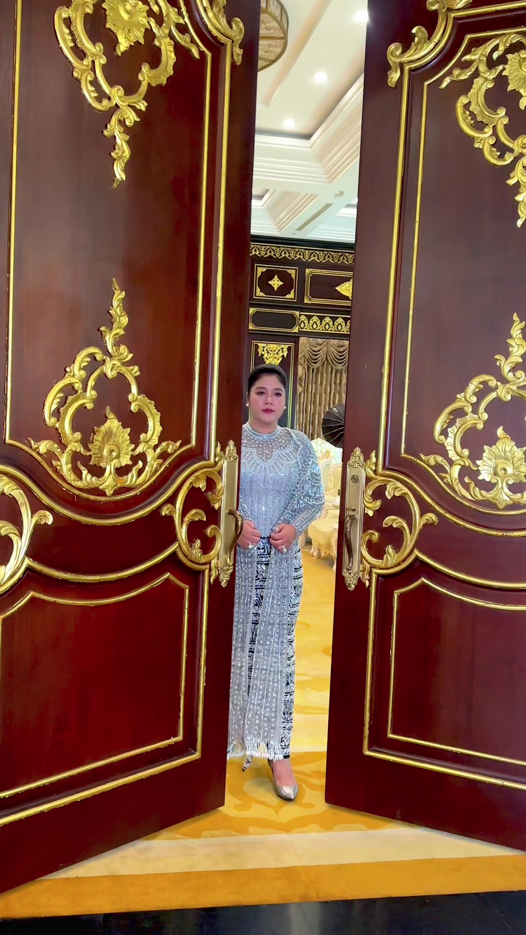 @zwal_yan_naing