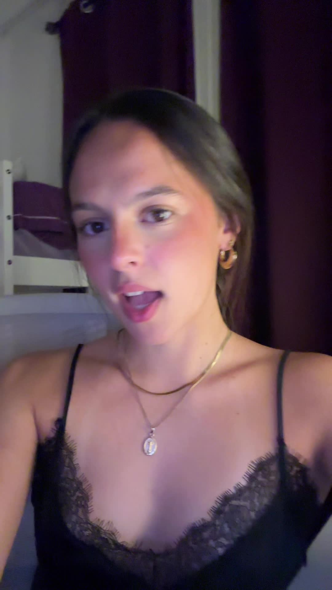 @Cristina G&aacute;rate