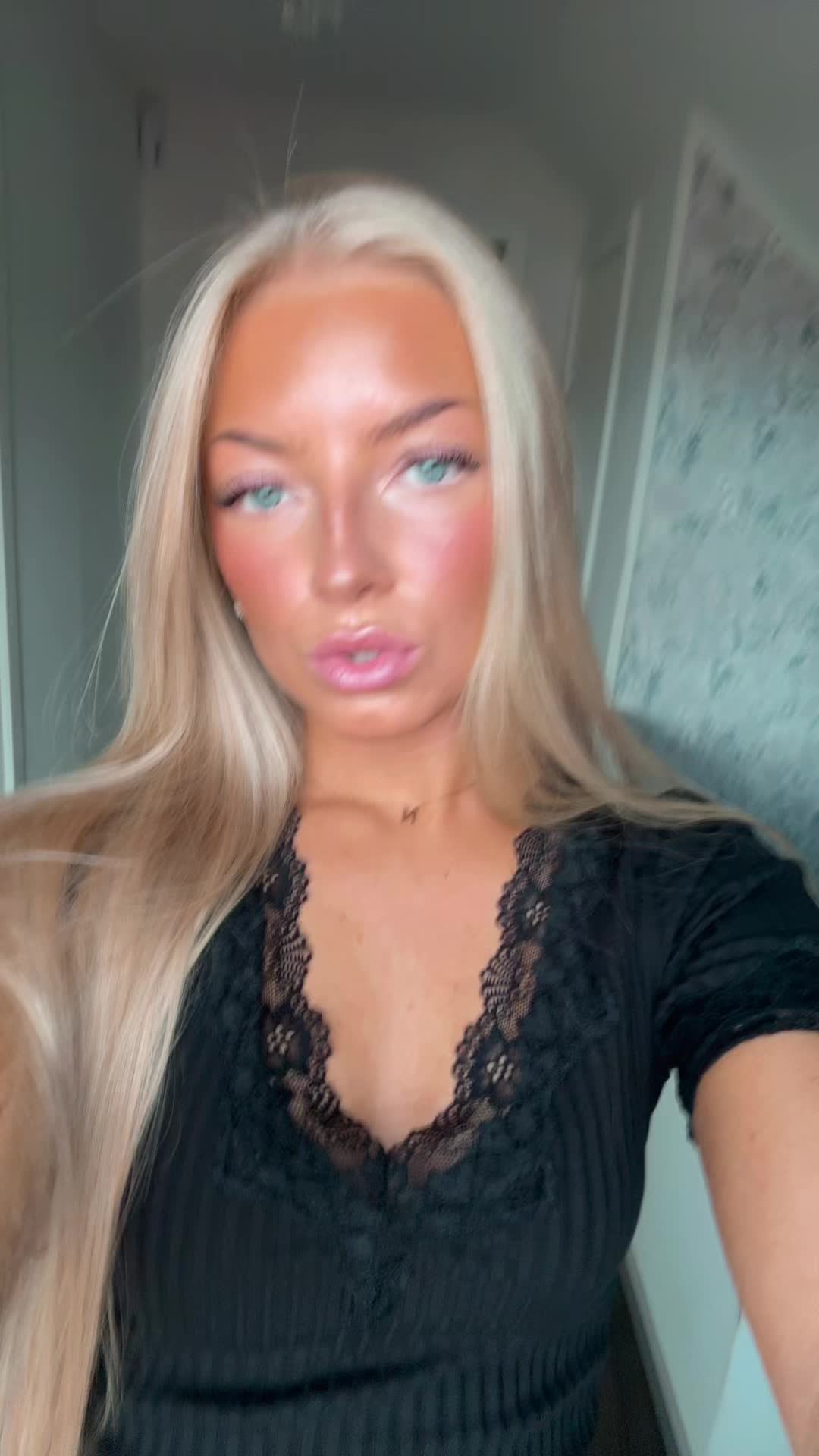 @Nellieee