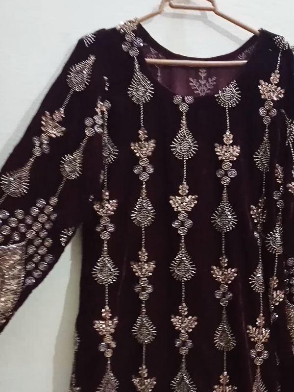 @Anaya Noor | ladies stitching