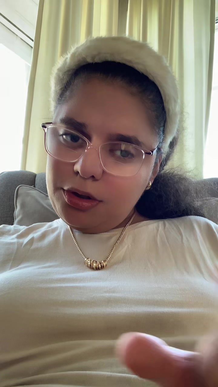 @QueenRana