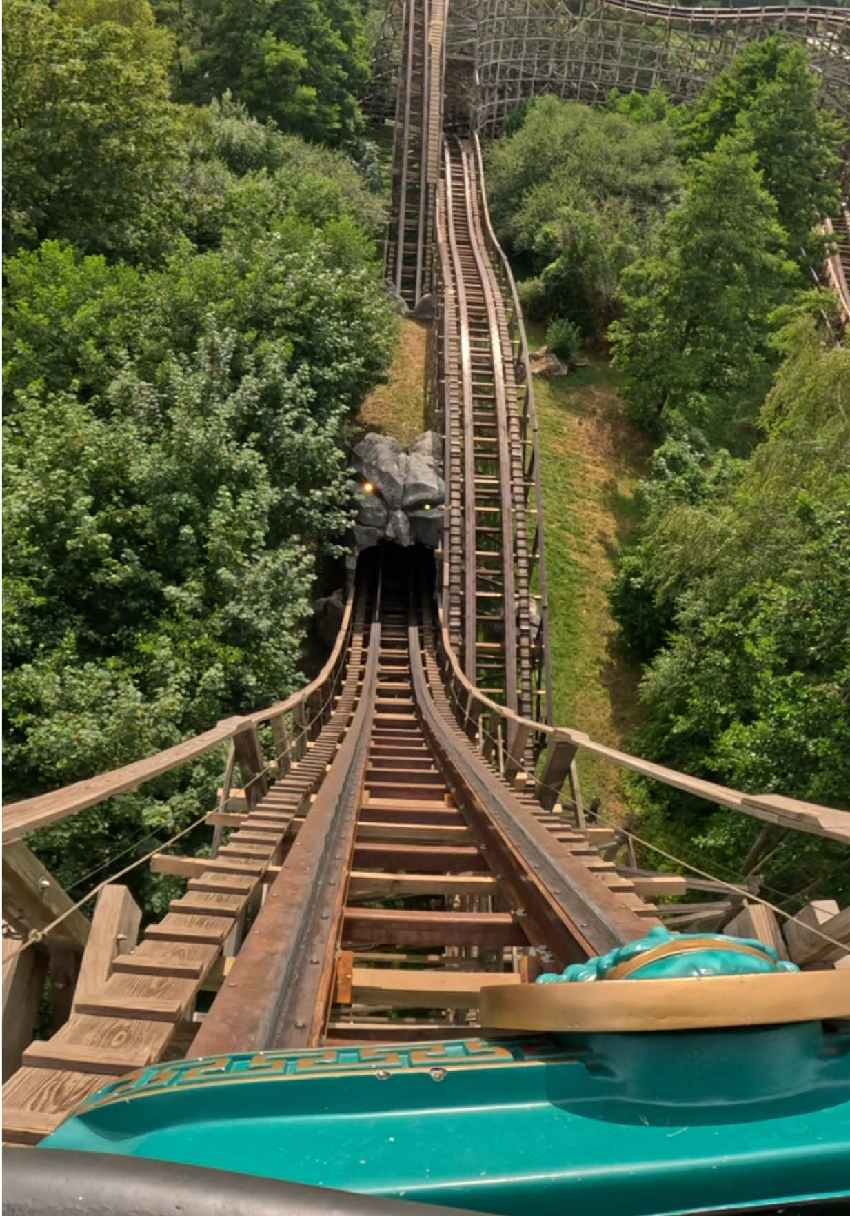 @Rollercoasters2025