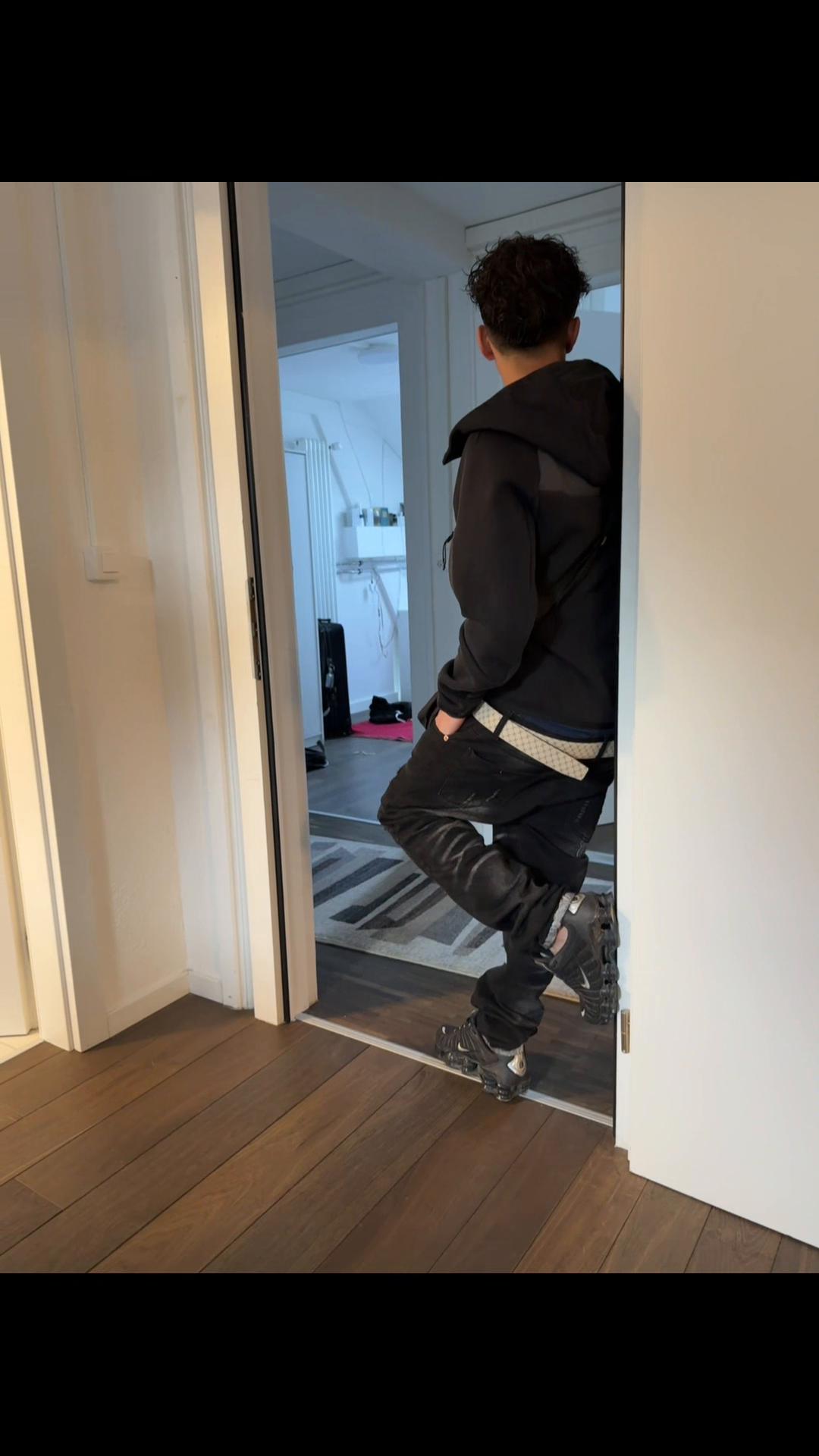 @Zoli..🇨🇭.