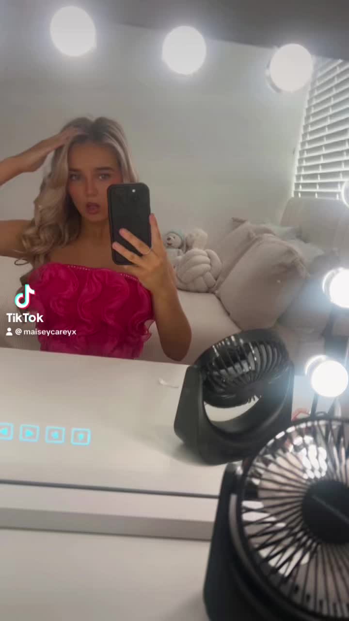 @Mais.Carey.xx
