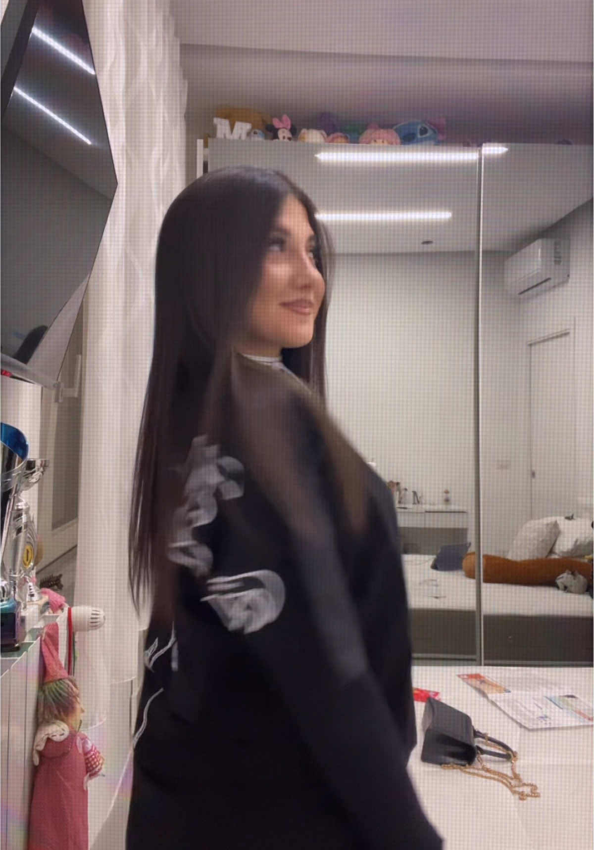 @MMM
