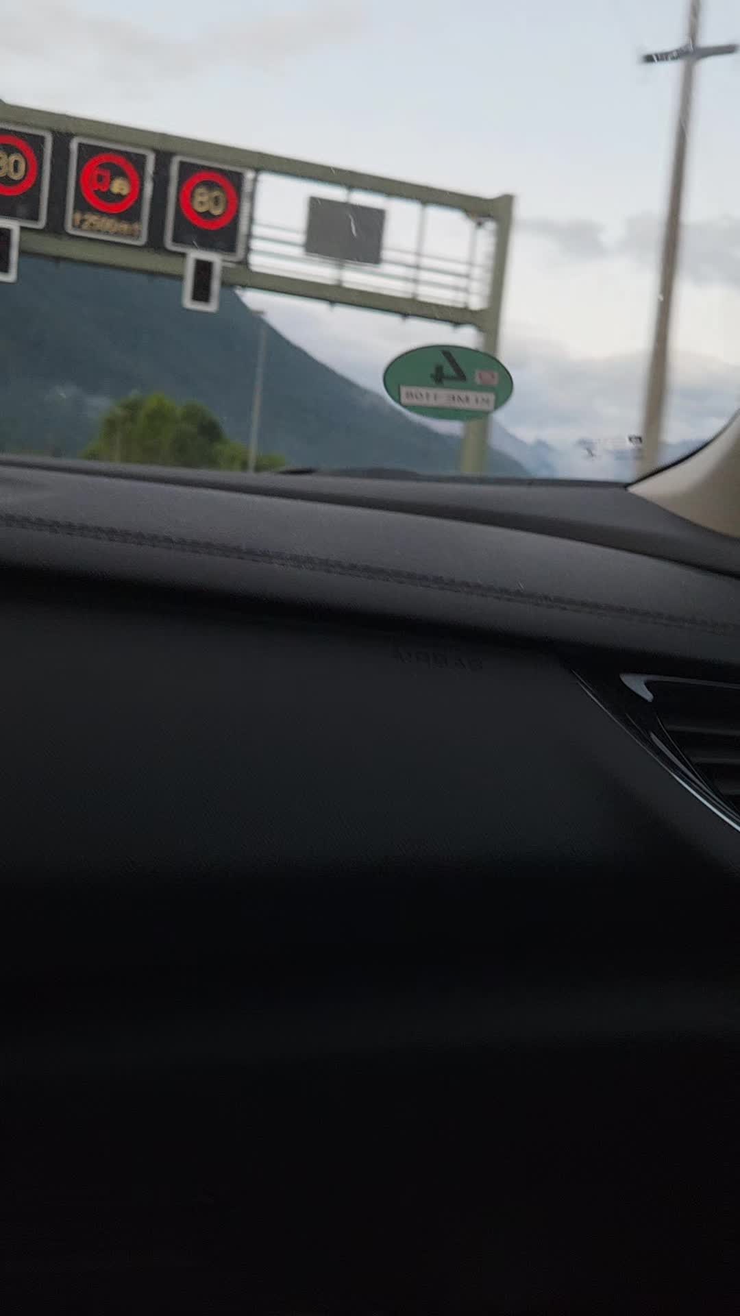 @Amry Tongue Cross