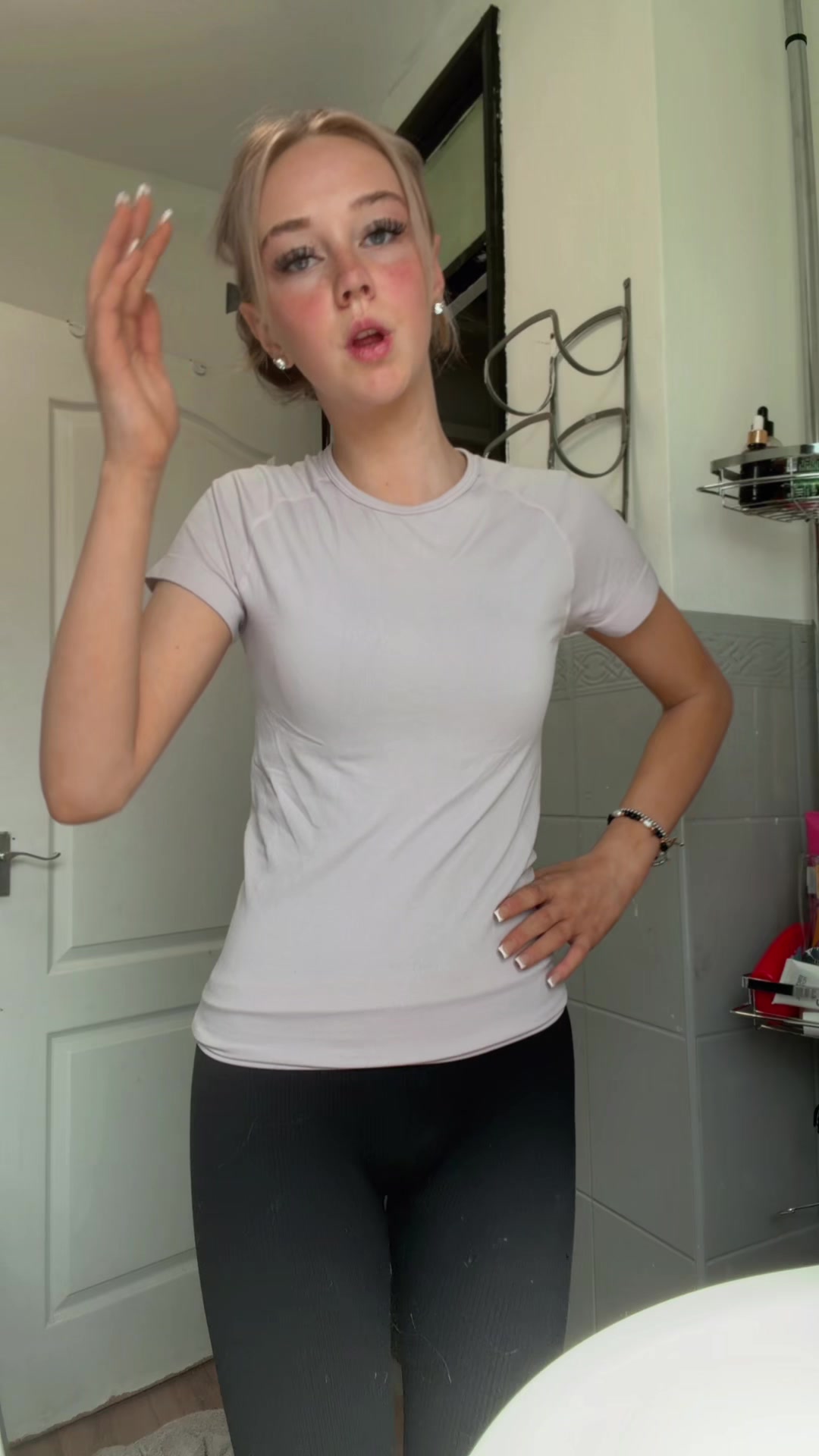 @bellamoore05