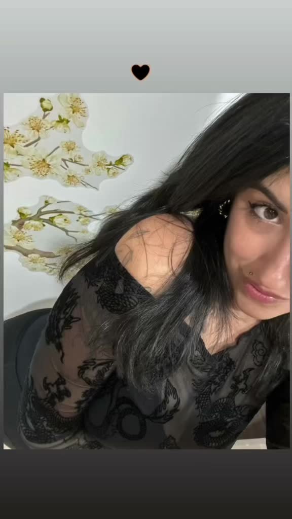 @𝑀𝒶𝓇𝓉𝒾 ♡✨