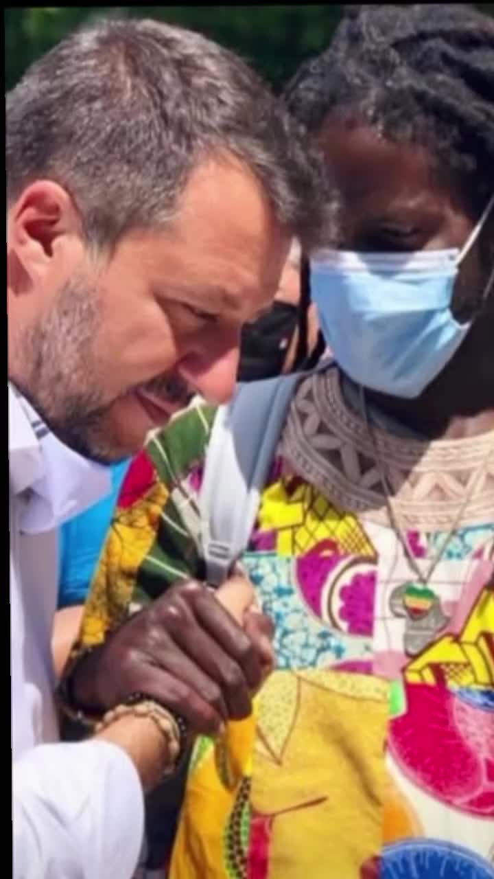 @Momar Ndiaye Salvini