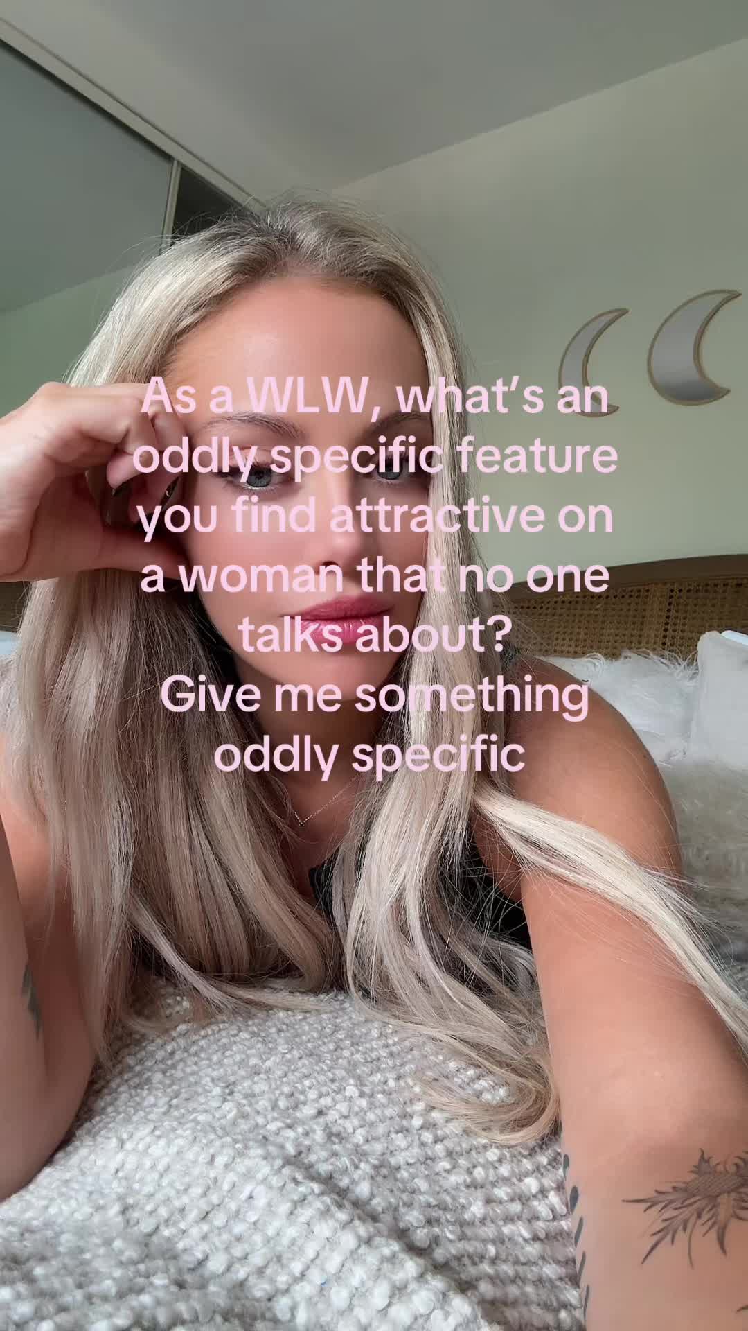 @Lisa J Evans sapphic author ⚢