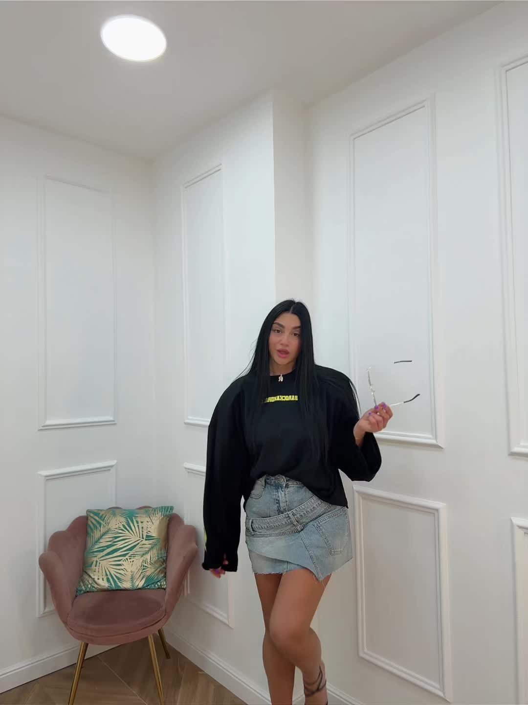 @𝓇 🦂
