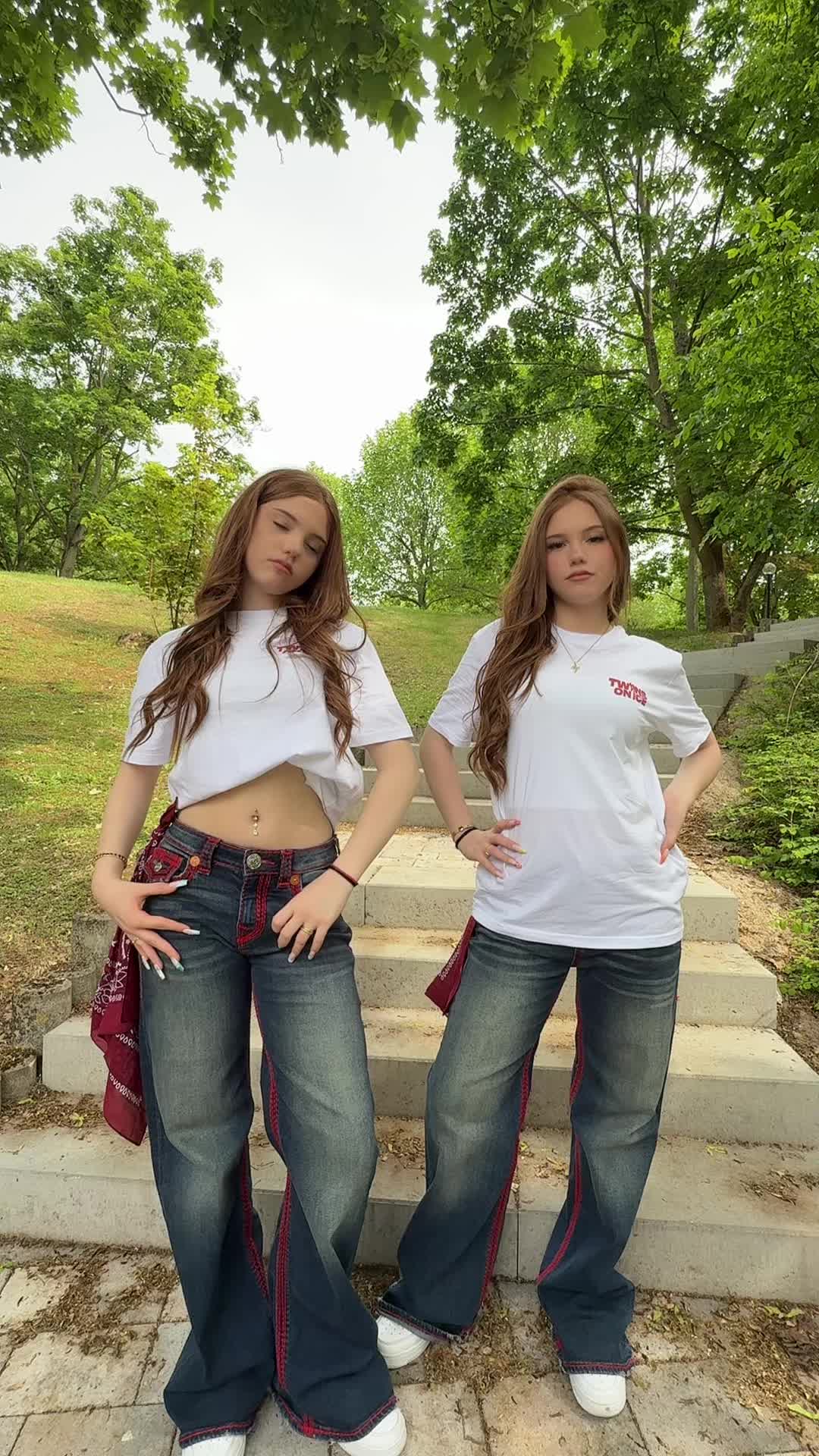 @twinsonice_official