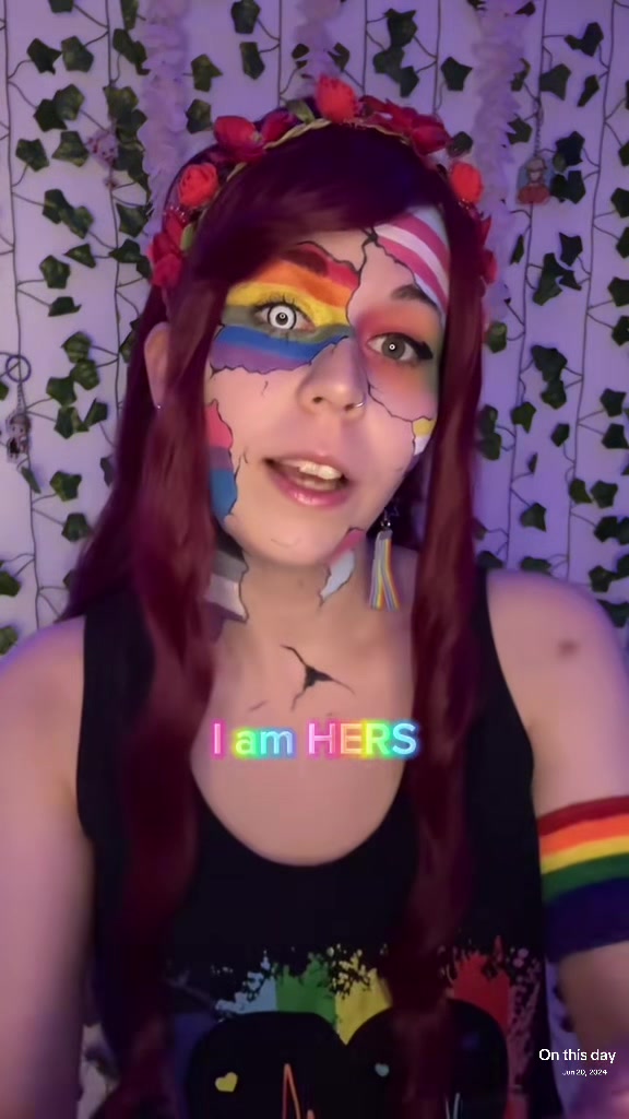 @Akii