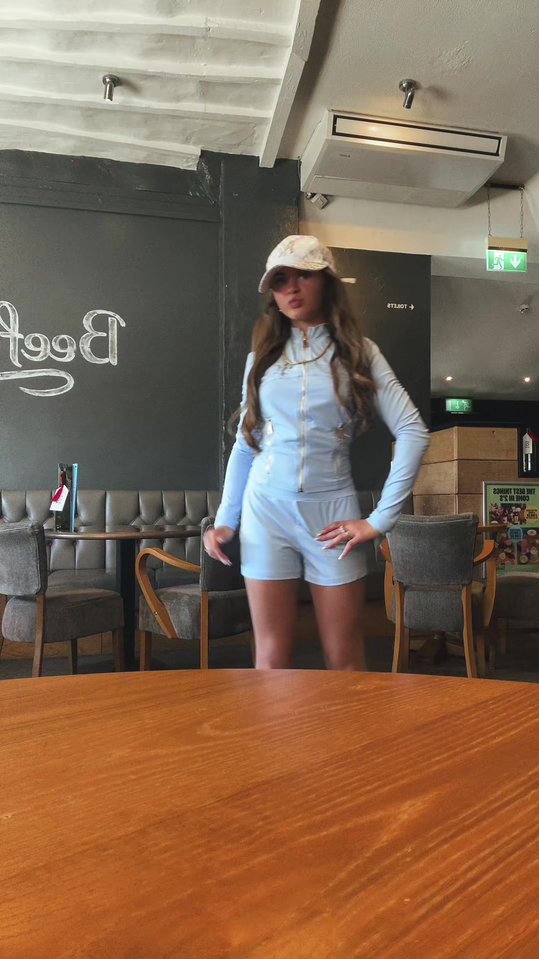 @Seeyalater_25xx