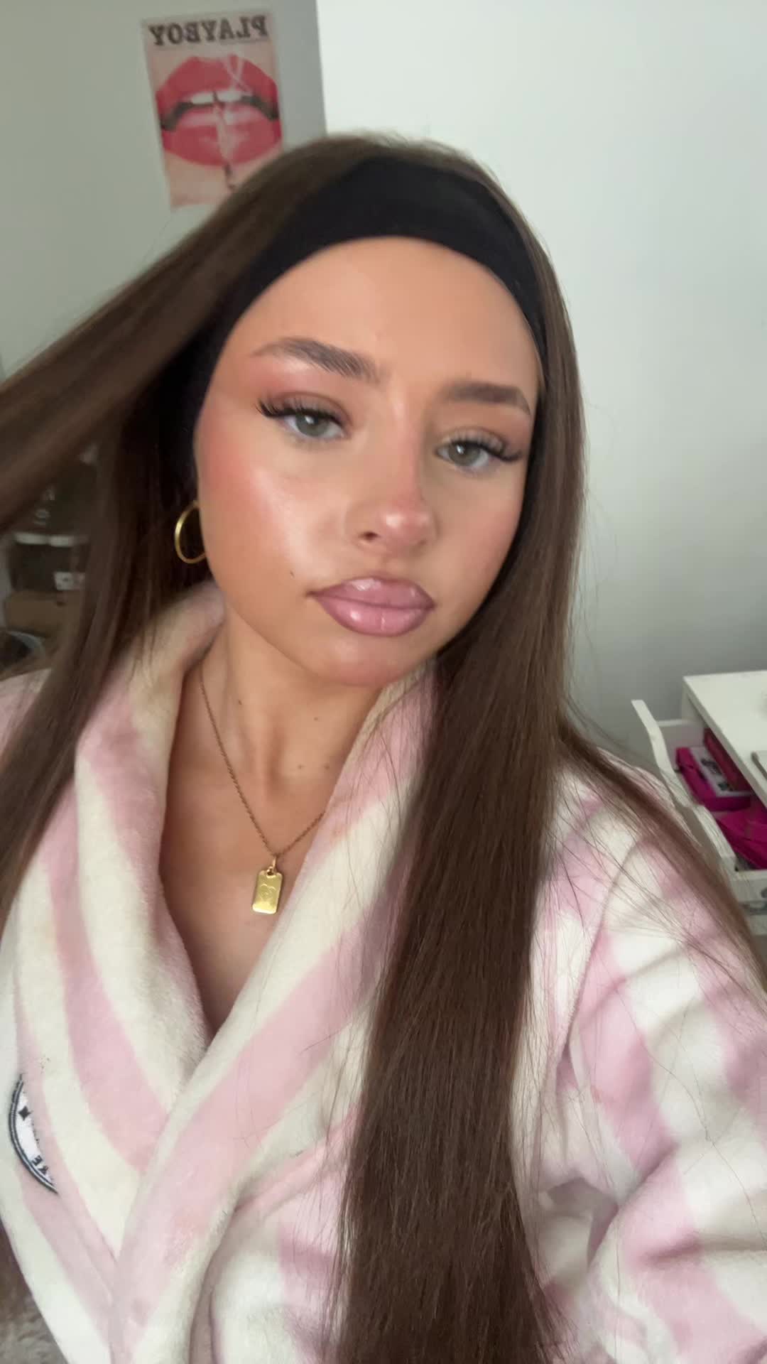 @𝑽𝒂𝒍𝒆𝒏𝒕𝒊𝒏𝒂