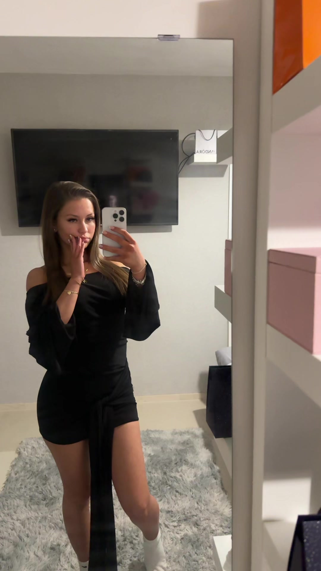 @nícole